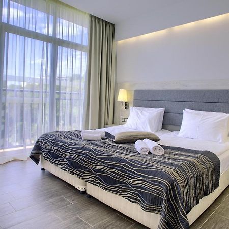 Luna Beach Hotel Golden Sands Ngoại thất bức ảnh