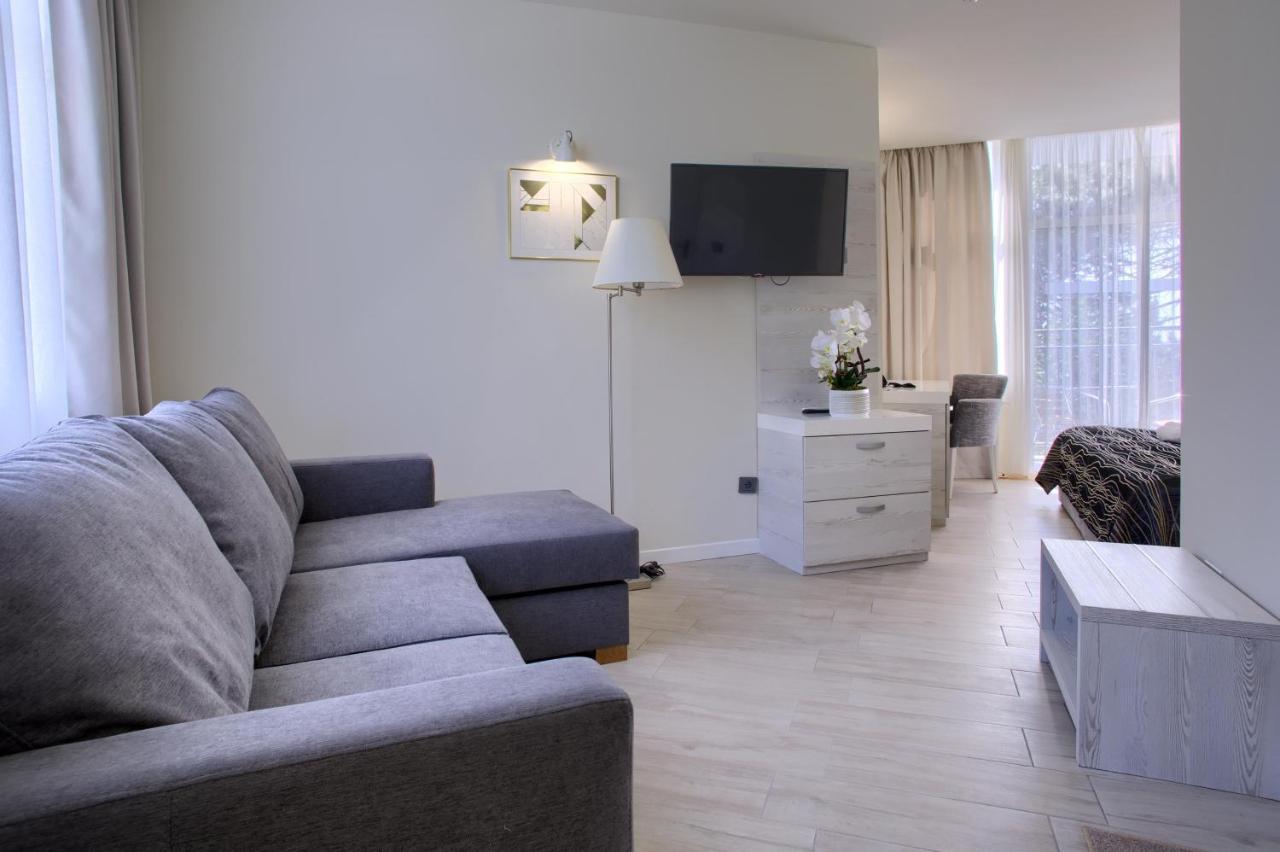 Luna Beach Hotel Golden Sands Ngoại thất bức ảnh