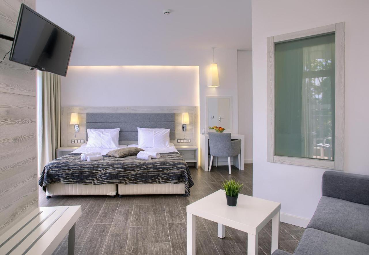 Luna Beach Hotel Golden Sands Ngoại thất bức ảnh